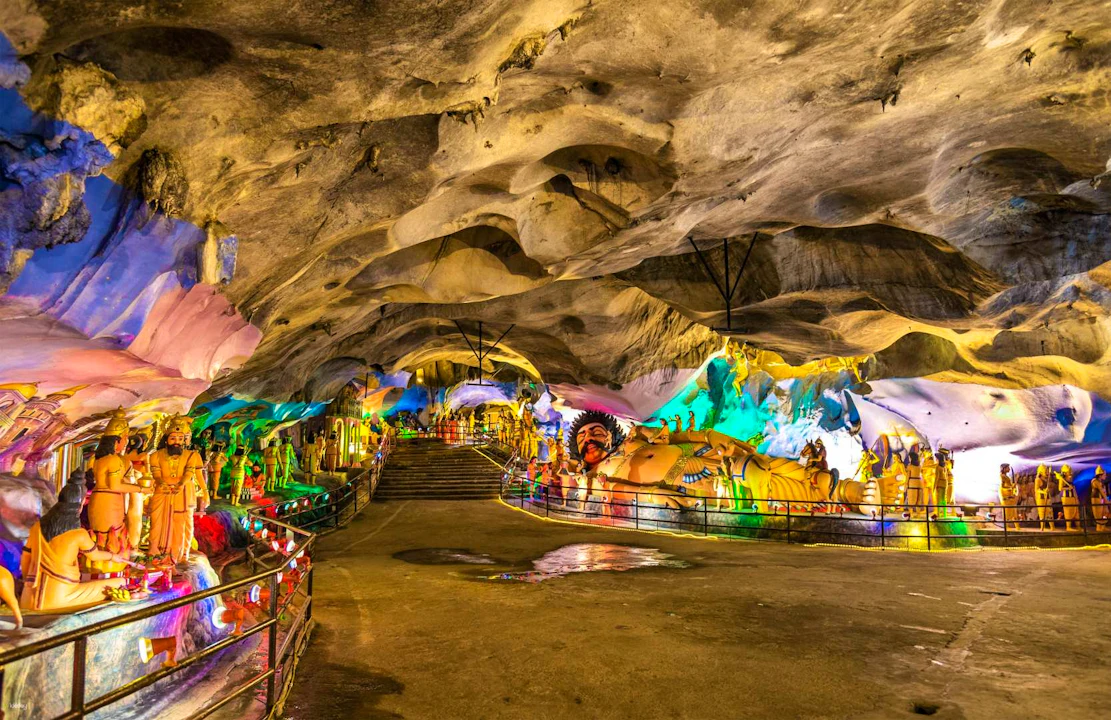 Colmar Tropicale and Batu Caves Day Trip